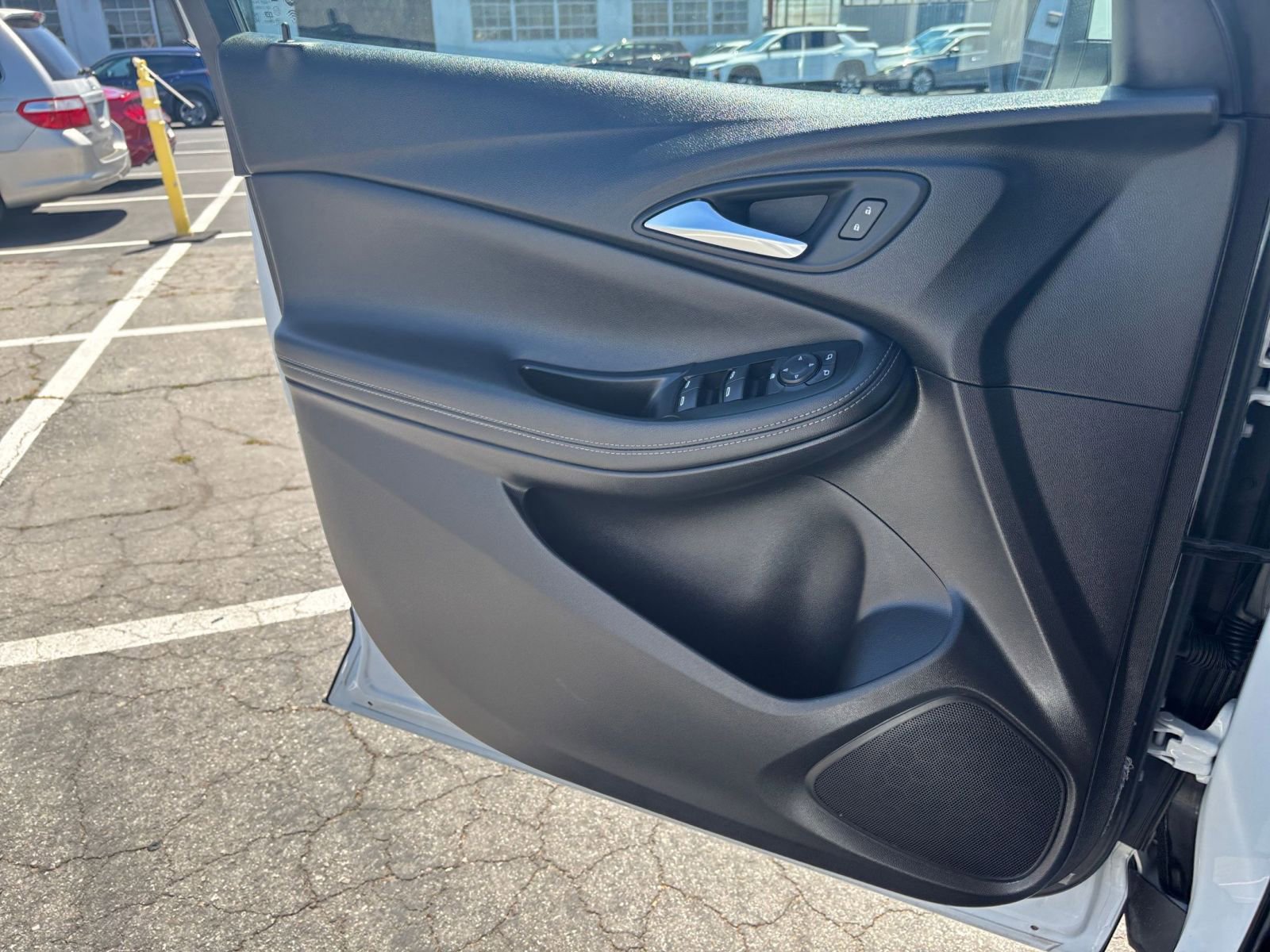 Used 2025 Buick Encore GX Preferred FWD image 18