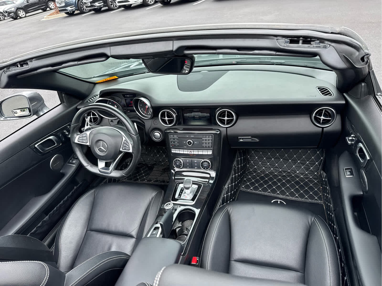 Used 2017 Mercedes-Benz SLC 300 image 23