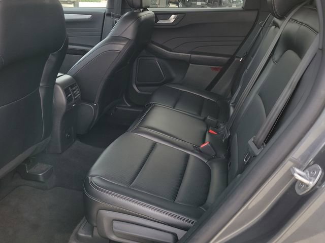 Certified 2025 Ford Escape Platinum AWD/4WD image 8