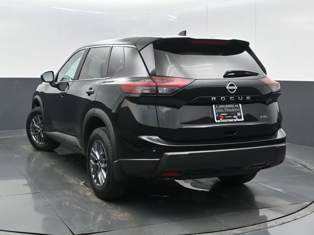Used 2025 Nissan Rogue S image 6
