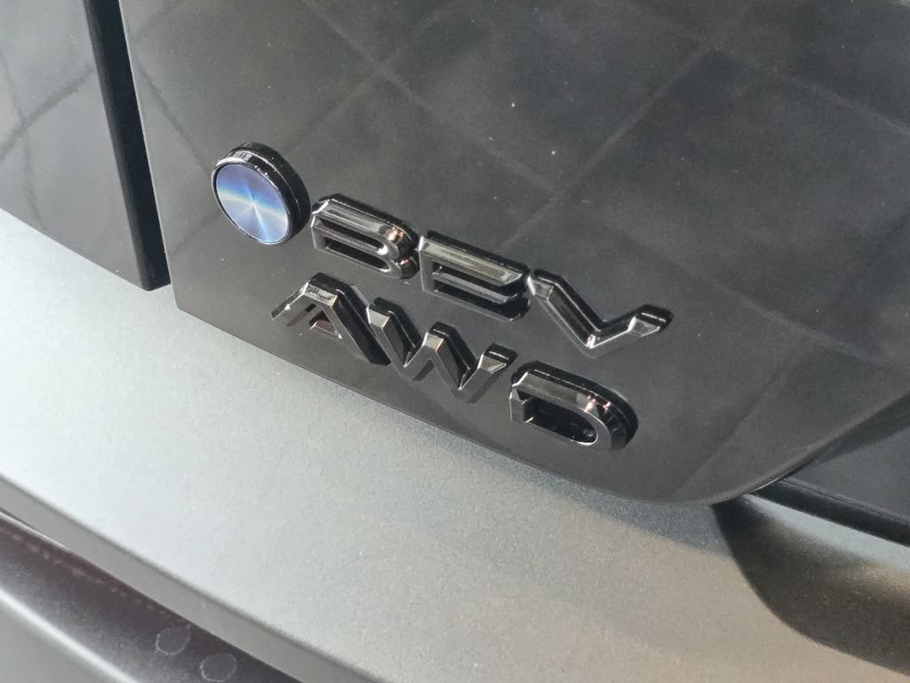 New 2026 Toyota C-HR AWD/4WD image 15