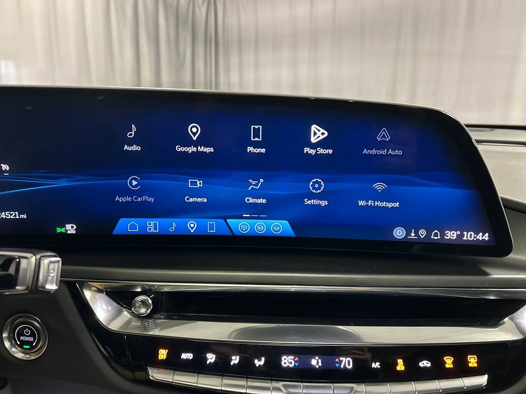 Used 2024 Cadillac Lyriq Tech image 17