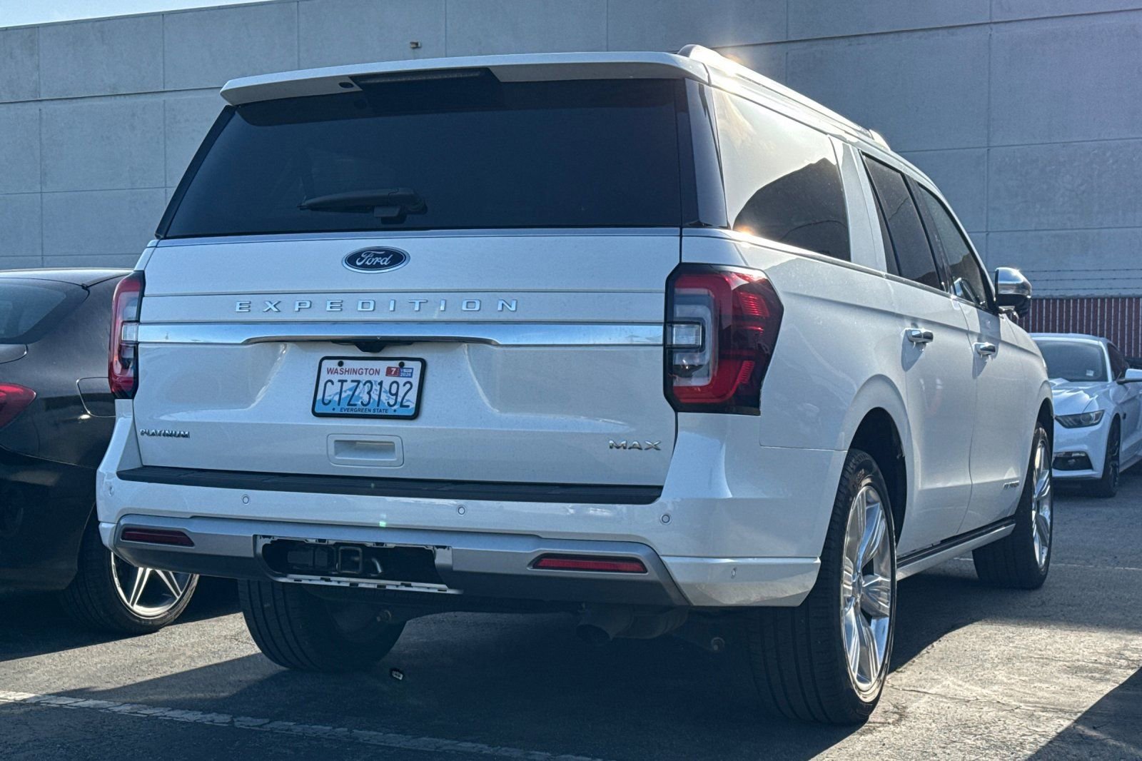 Used 2024 Ford Expedition Max Platinum image 5