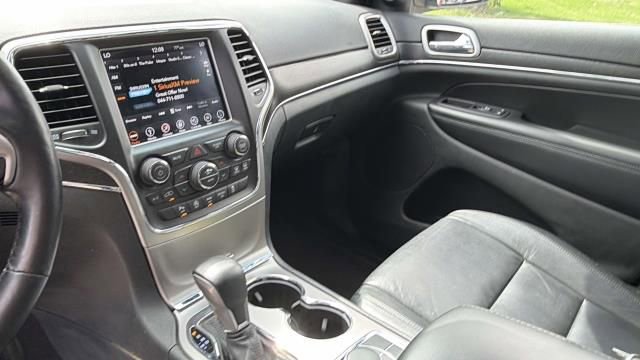 Used 2018 Jeep Grand Cherokee Limited AWD/4WD image 17