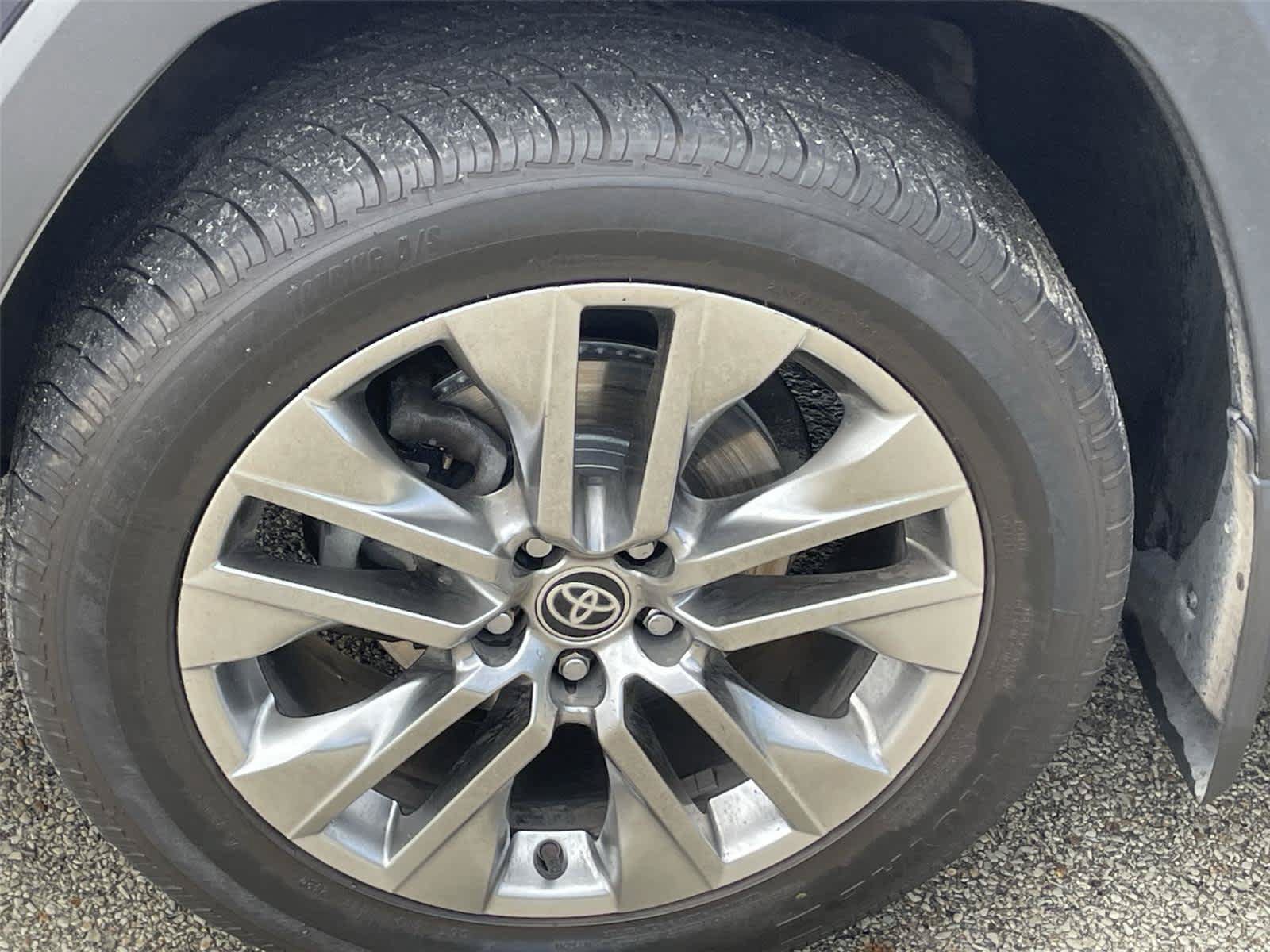 Used 2020 Toyota RAV4 XLE Premium AWD/4WD image 11
