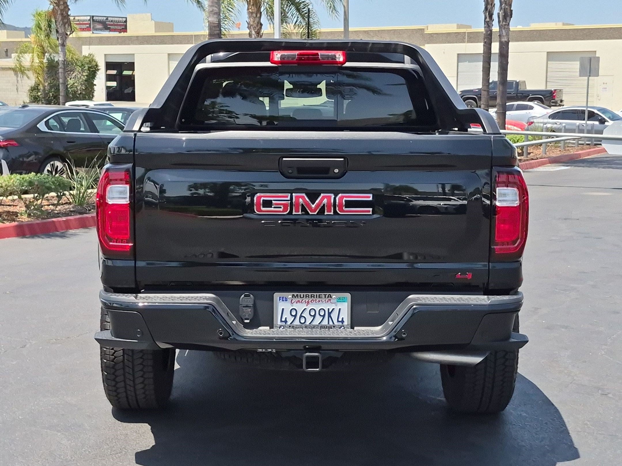 Used 2025 GMC Canyon AT4 w/ Nightfall Edition AWD/4WD image 9