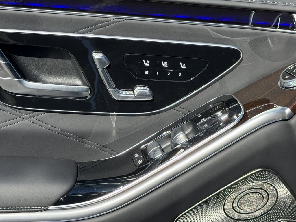 New 2026 Mercedes-Benz Maybach S 580 4MATIC image 17