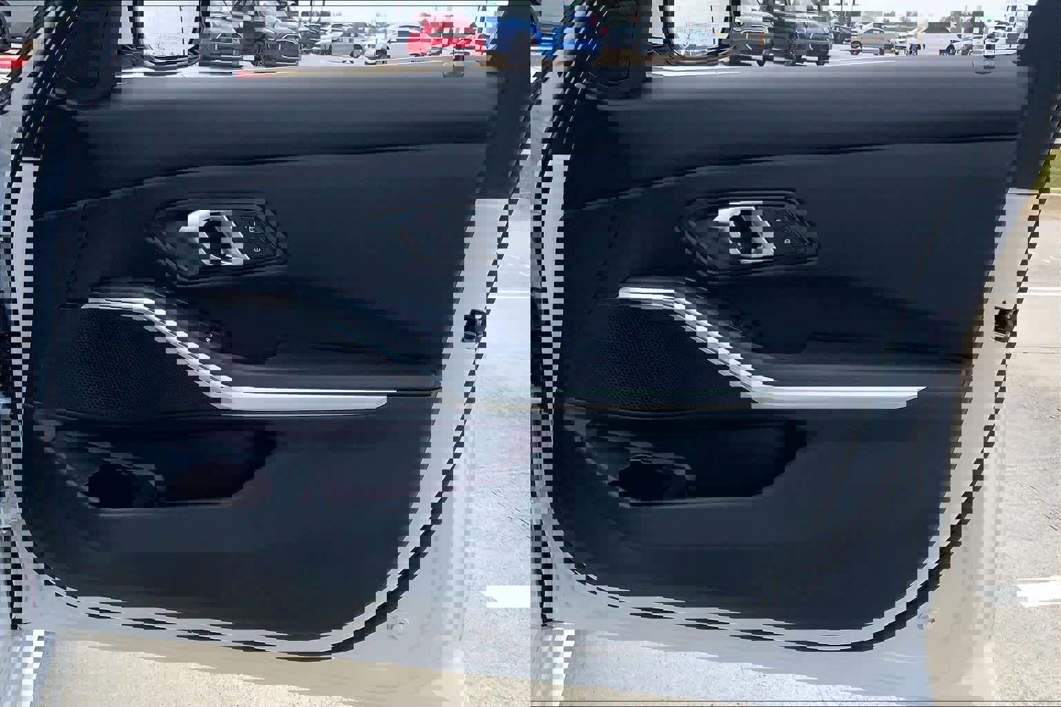 Used 2024 BMW 330i Sedan image 26