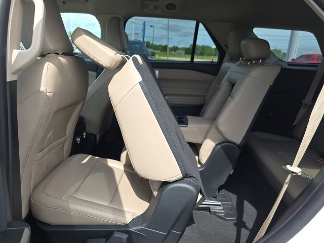 Used 2022 Ford Explorer XLT w/ Equipment Group 202A image 40