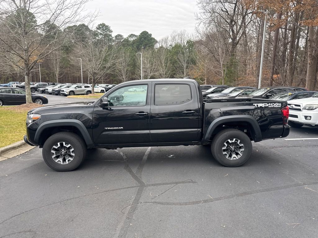 Used 2019 Toyota Tacoma TRD Off-Road image 14