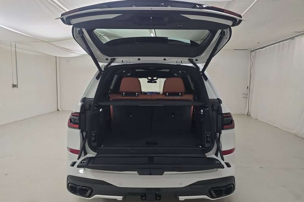 New 2027 BMW X7 M60i AWD/4WD image 31