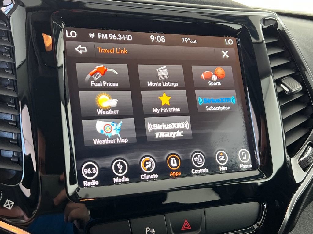 Used 2019 Jeep Cherokee Limited FWD image 38