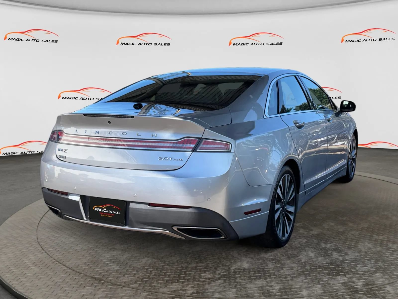 Used 2018 Lincoln MKZ Reserve w/ Climate Package AWD/4WD image 10