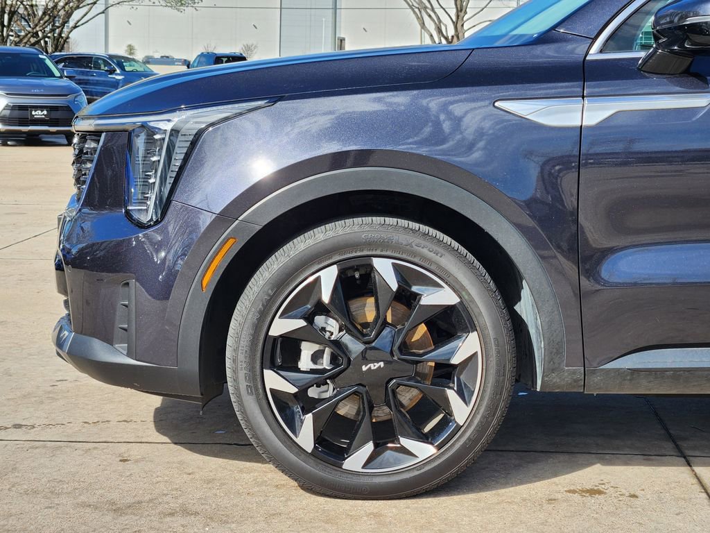 Certified 2025 Kia Sorento EX image 14