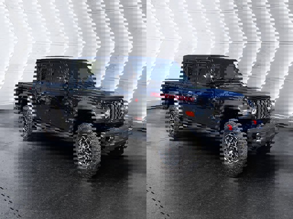 Used 2024 Jeep Gladiator Rubicon w/ Technology Group AWD/4WD image 1