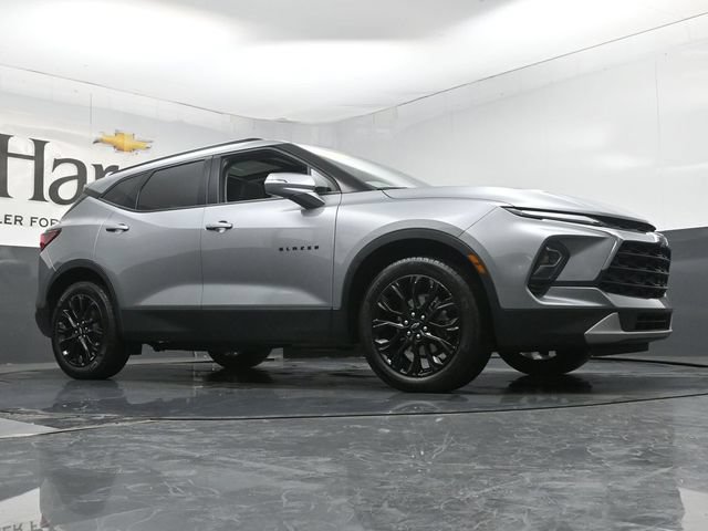 Used 2023 Chevrolet Blazer LT w/ LPO, Cargo Package FWD image 2