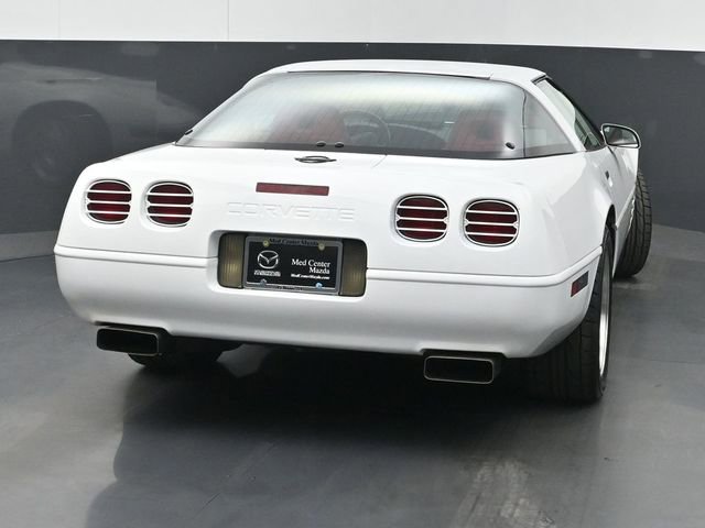 Used 1994 Chevrolet Corvette Coupe image 3