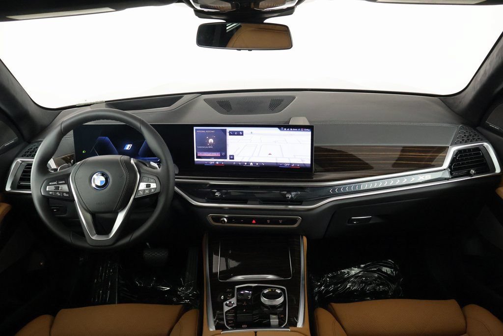 New 2026 BMW X5 xDrive50e w/ Executive Package AWD/4WD image 4