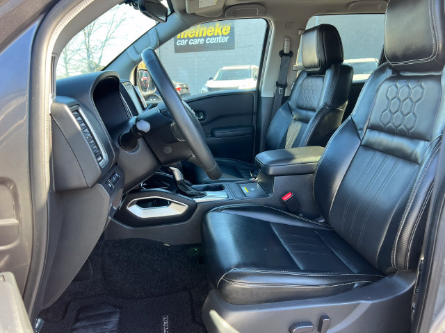 Used 2024 Nissan Frontier SL AWD/4WD image 6