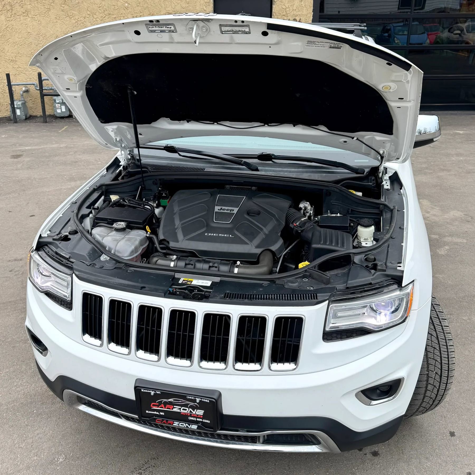 Used 2014 Jeep Grand Cherokee Limited w/ Luxury Group II image 28