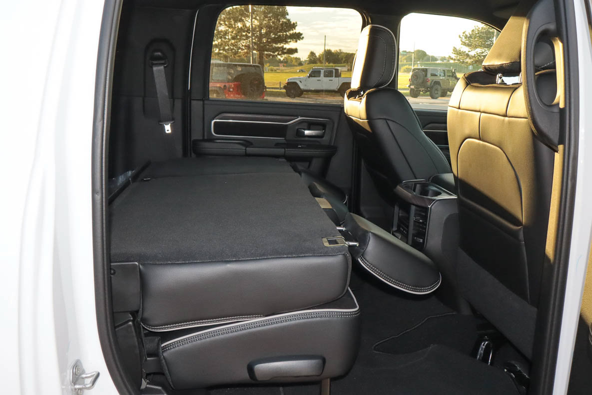 New 2027 RAM 3500 Laramie AWD/4WD image 21