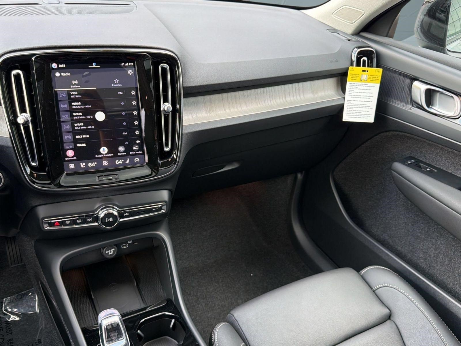 New 2026 Volvo XC40 B5 Plus w/ Protection Package Premier AWD/4WD image 28