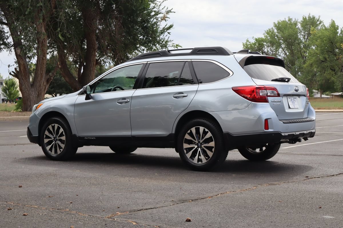 Used 2017 Subaru Outback 3.6R Limited AWD/4WD image 7