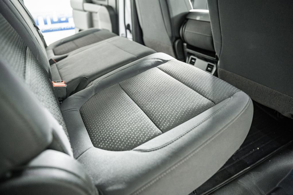 Used 2019 Chevrolet Silverado 1500 Custom w/ Custom Convenience Package image 29