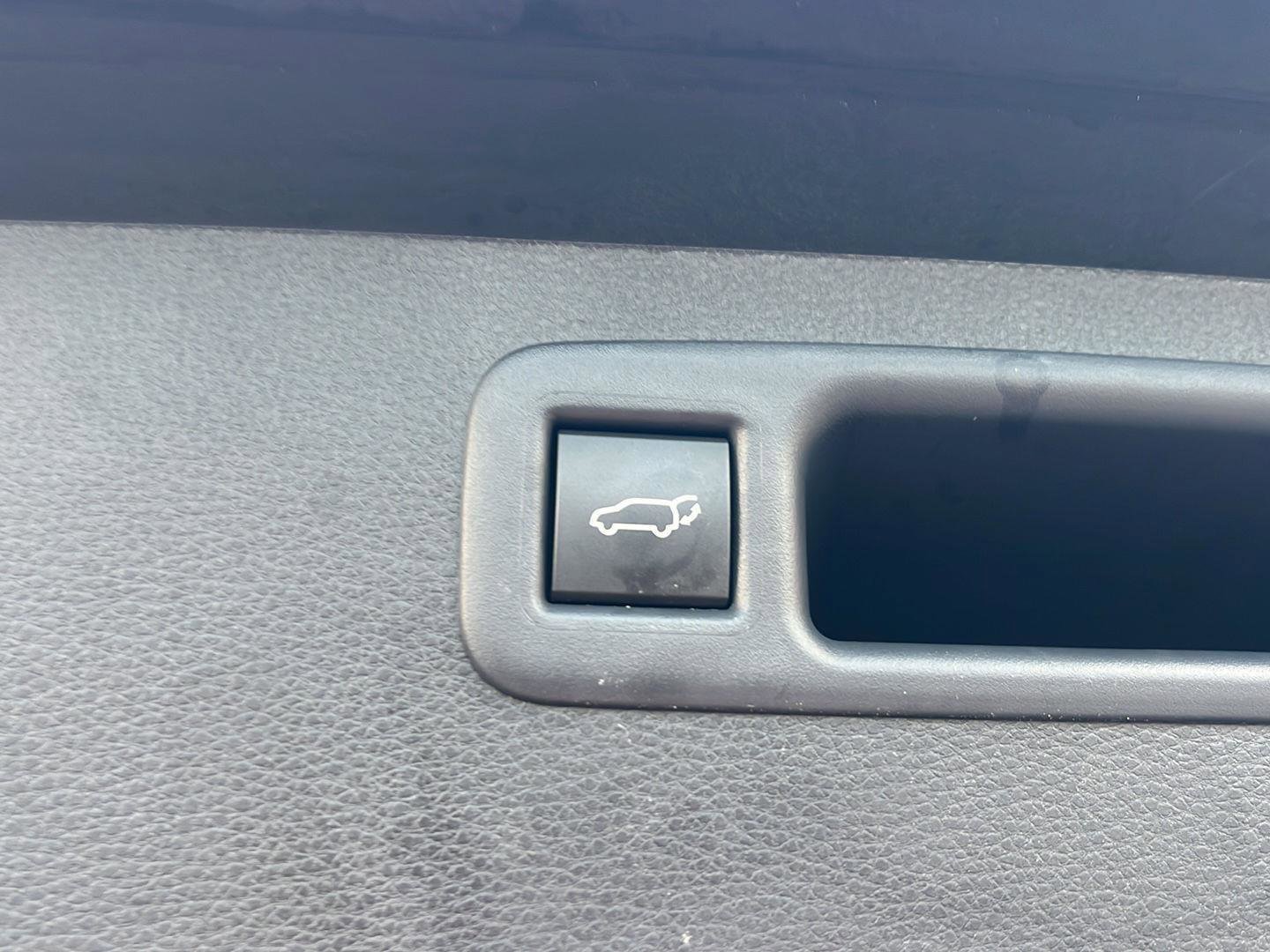 Certified 2025 Toyota Highlander XSE AWD/4WD image 39