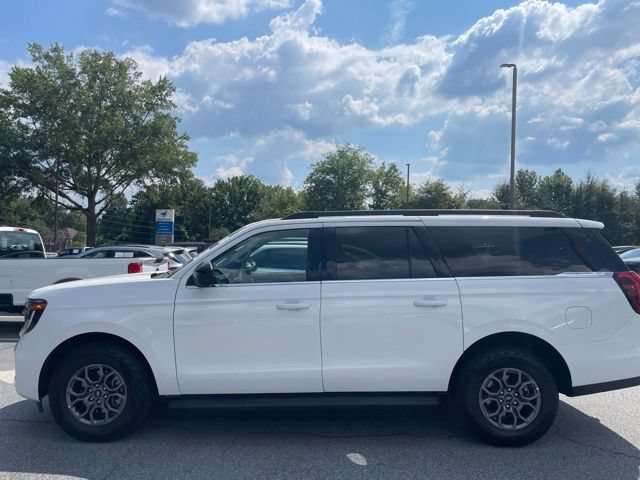 Used 2025 Ford Expedition Max Active RWD image 8