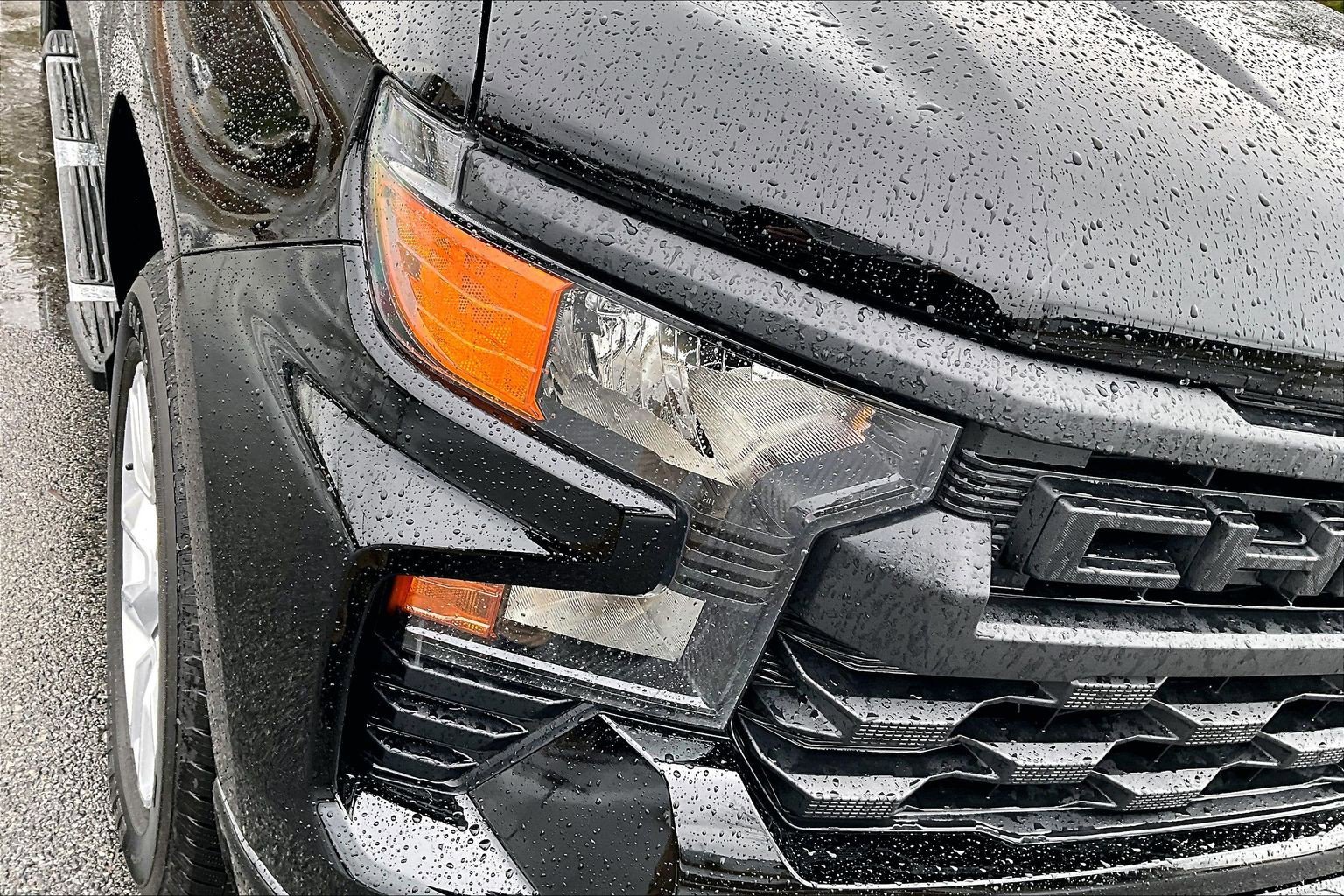 Used 2025 Chevrolet Silverado 1500 Custom AWD/4WD image 29