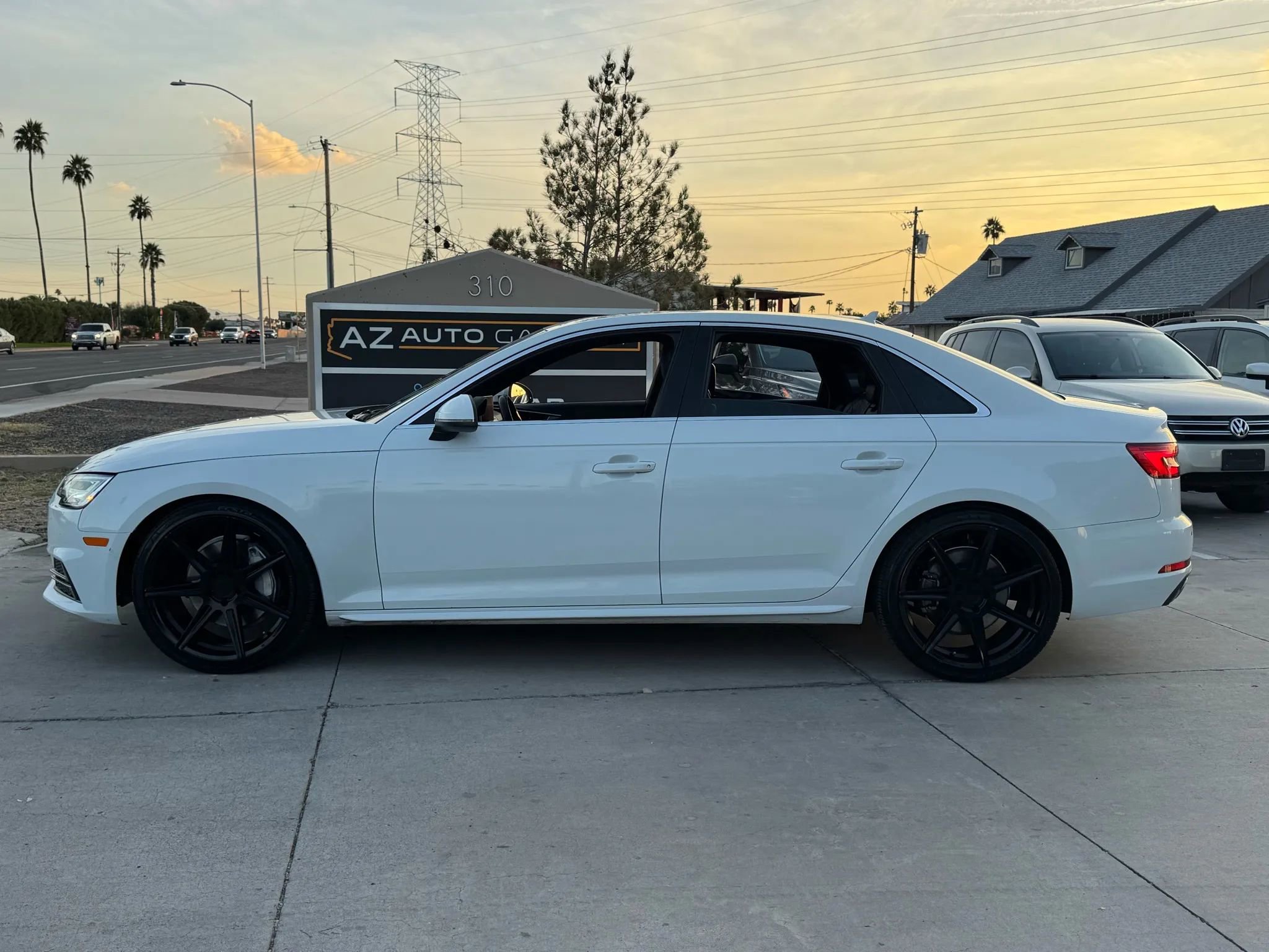 Used 2017 Audi A4 2.0T Premium Plus w/ Premium Plus Package image 9