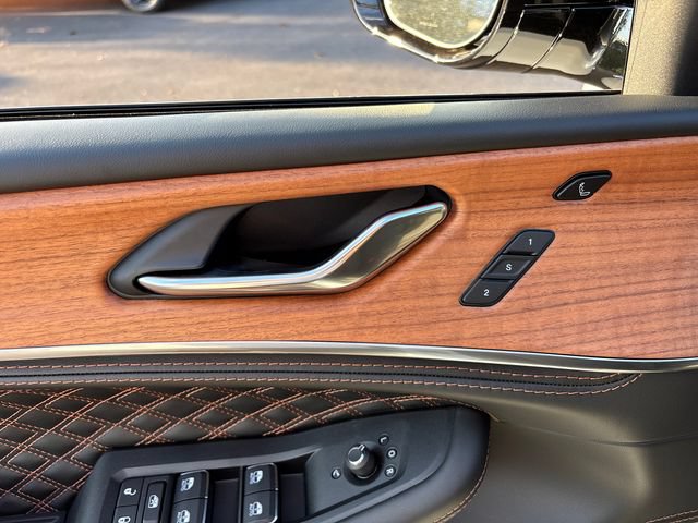 New 2027 Jeep Grand Cherokee Summit AWD/4WD image 16