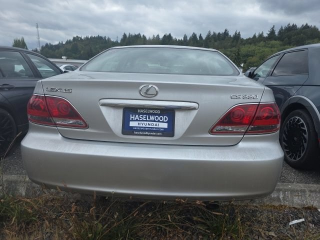 Used 2005 Lexus ES 330 w/ DVD Navigation System Pkg FWD image 3