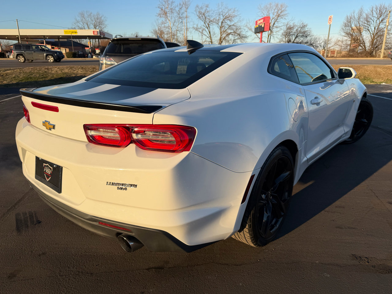 Used 2022 Chevrolet Camaro LT image 32