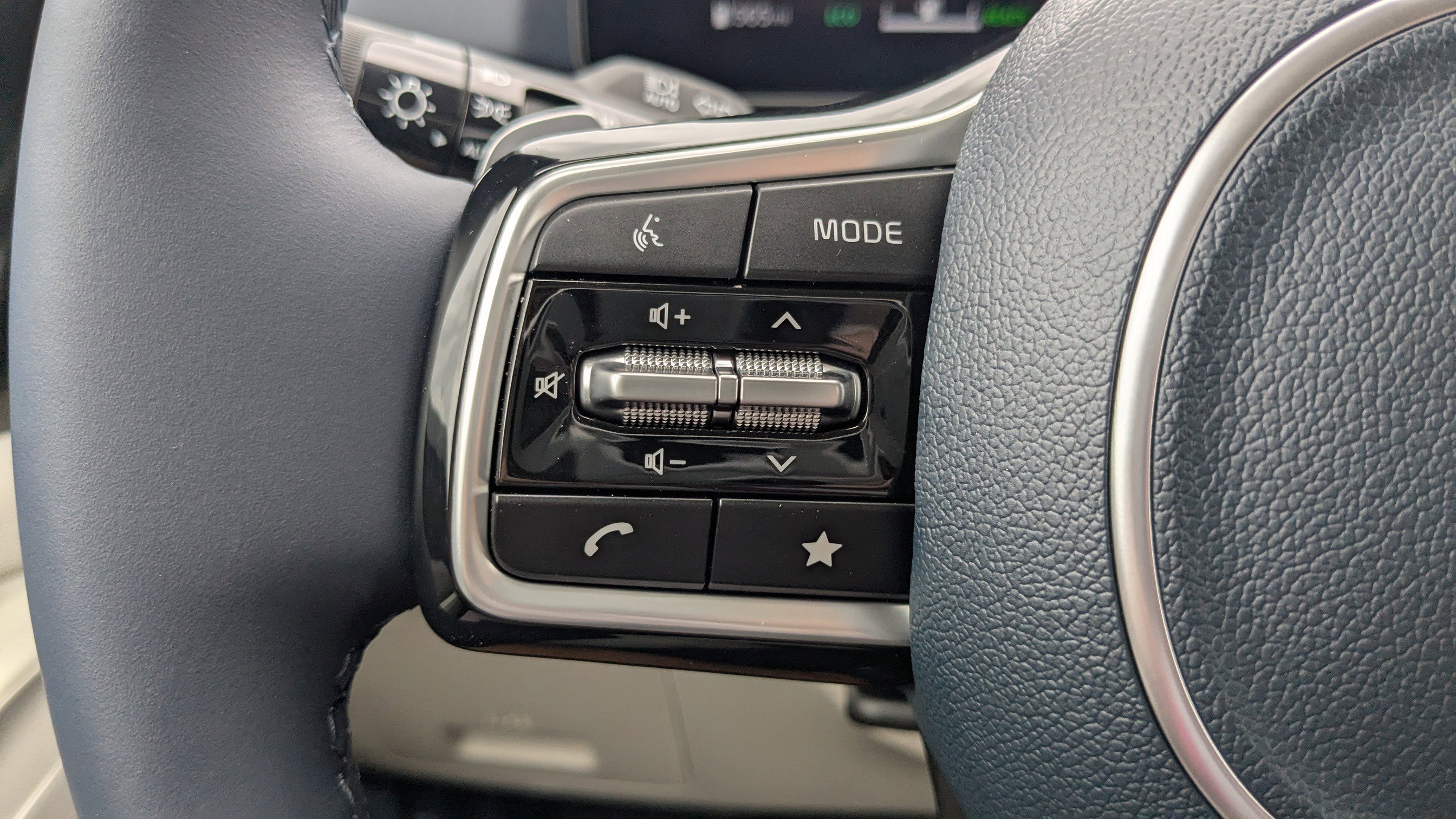 New 2026 Kia Carnival SX Prestige image 32