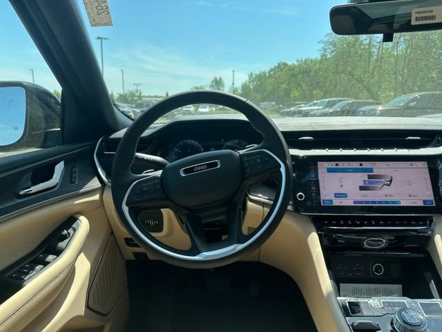 New 2026 Jeep Grand Cherokee L Limited AWD/4WD image 19