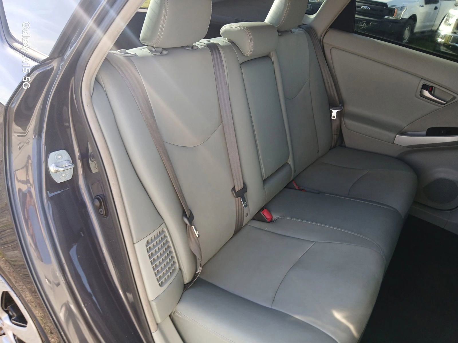 Used 2015 Toyota Prius Four image 16