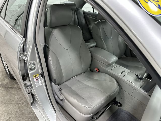Used 2010 Toyota Camry LE FWD image 22