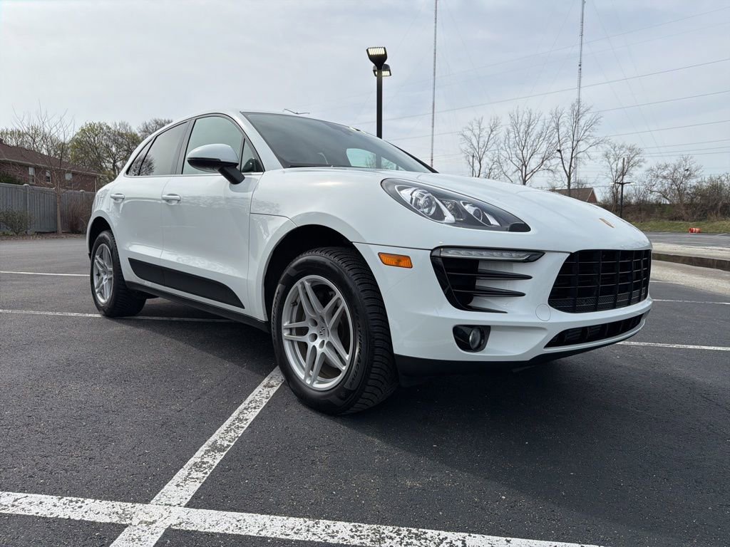 Used 2017 Porsche Macan AWD/4WD image 7