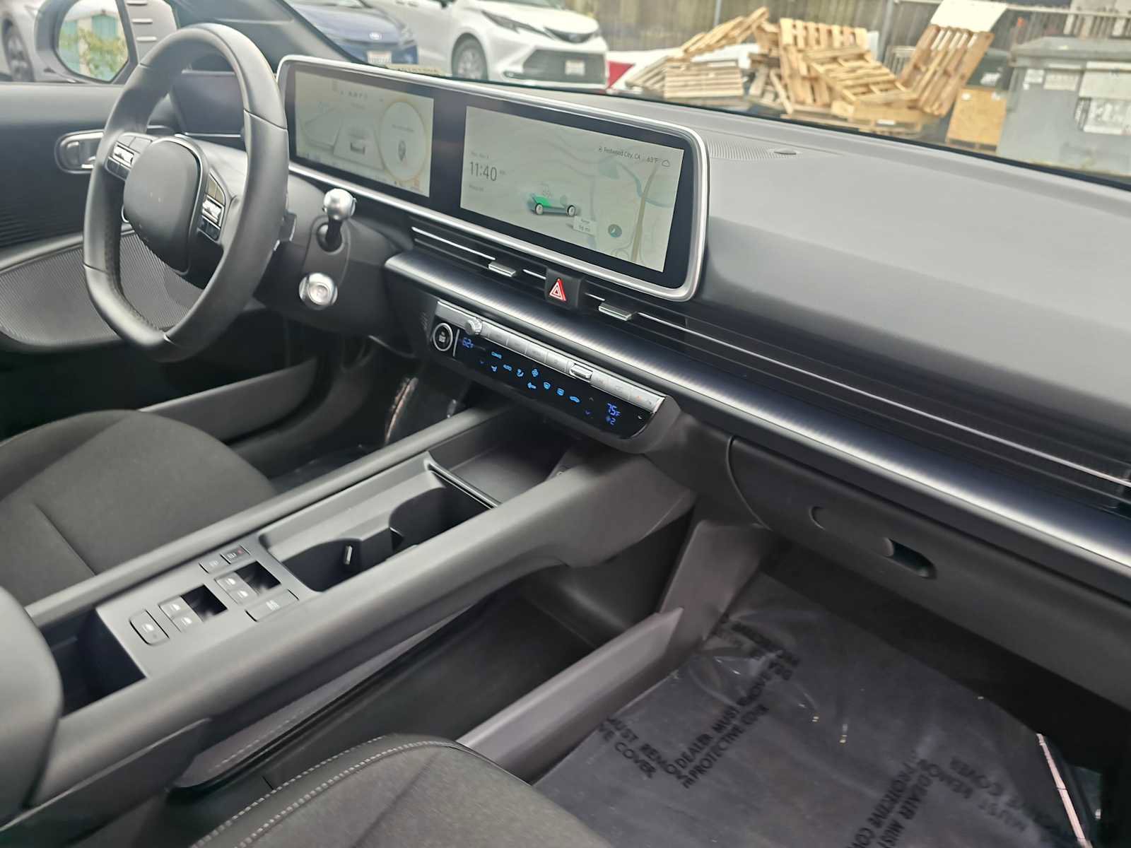Used 2023 Hyundai Ioniq 6 SE RWD image 12
