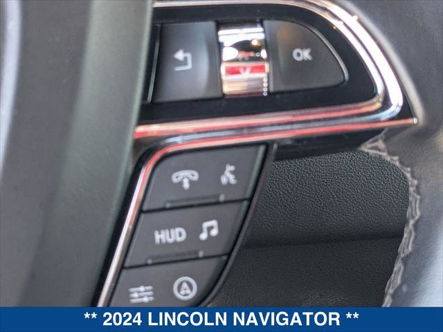 Used 2024 Lincoln Navigator L Reserve image 16