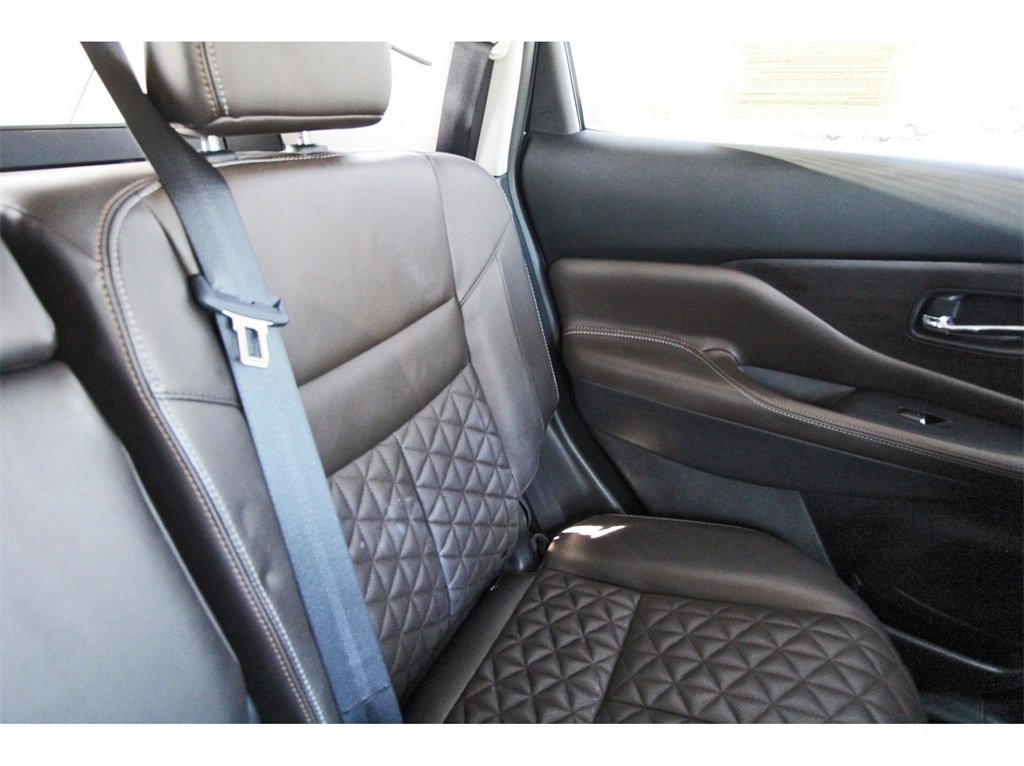 Certified 2024 Nissan Murano Platinum w/ Cargo Package image 12