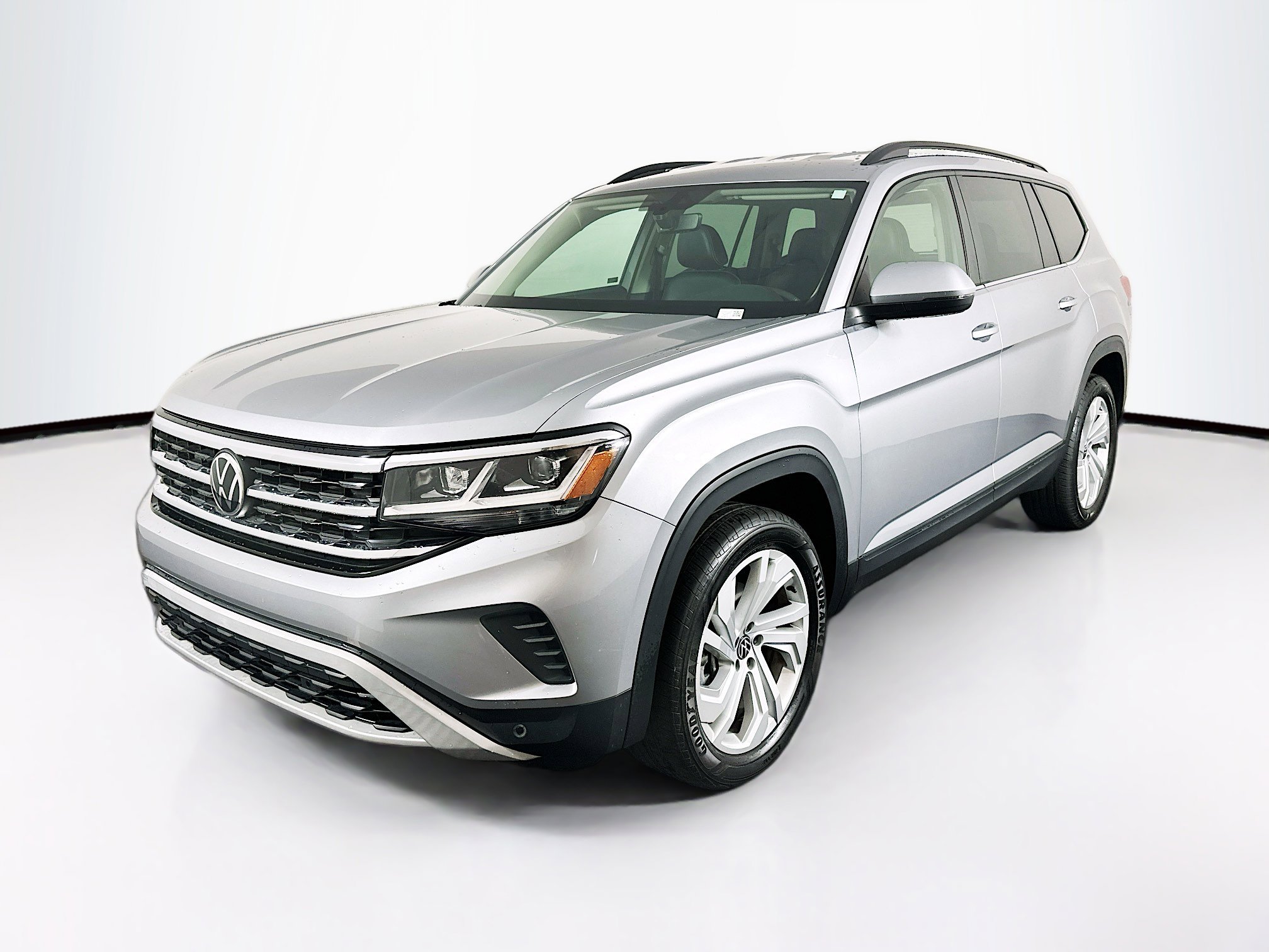 Used 2022 Volkswagen Atlas SE FWD image 3