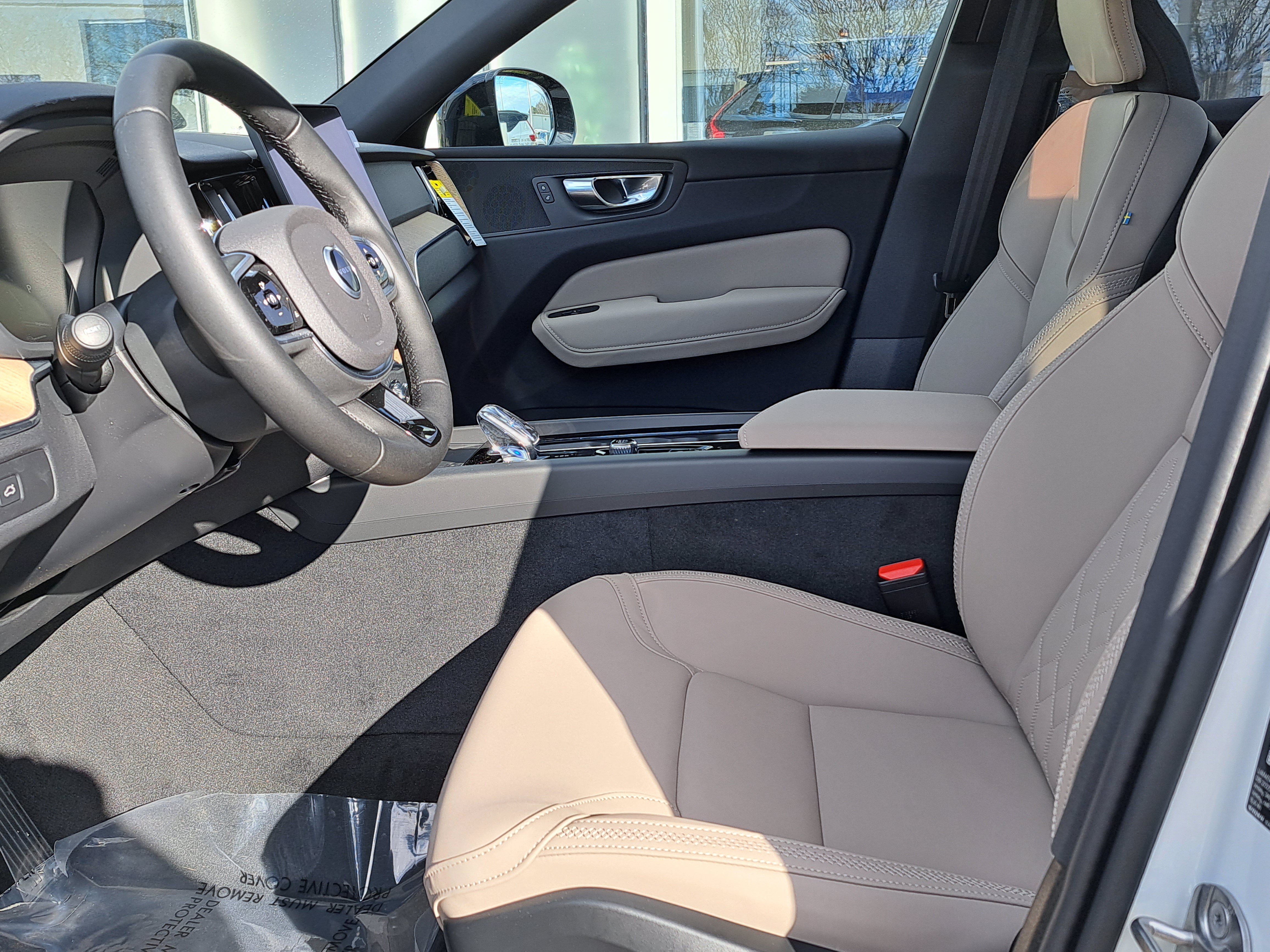 New 2026 Volvo XC60 B5 Plus w/ Protection Package Premier AWD/4WD image 6