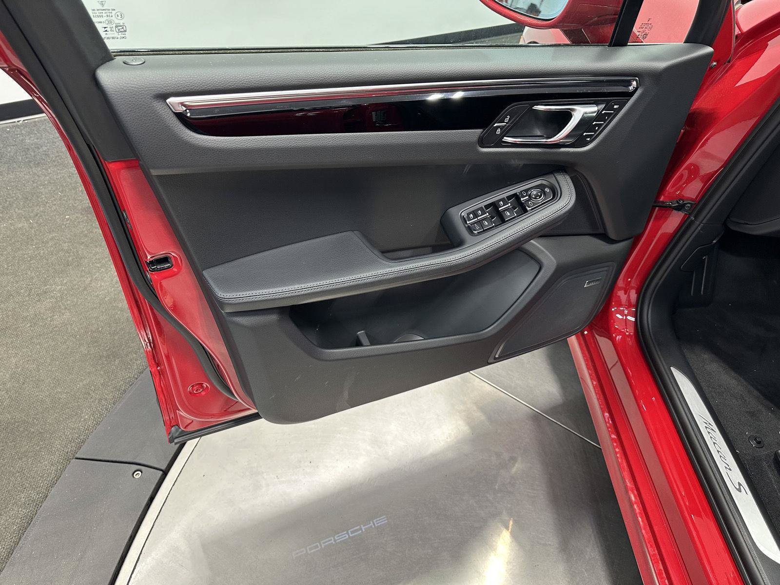 New 2026 Porsche Macan S AWD/4WD image 15