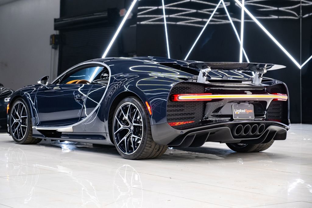 Used 2020 Bugatti Chiron AWD/4WD image 11