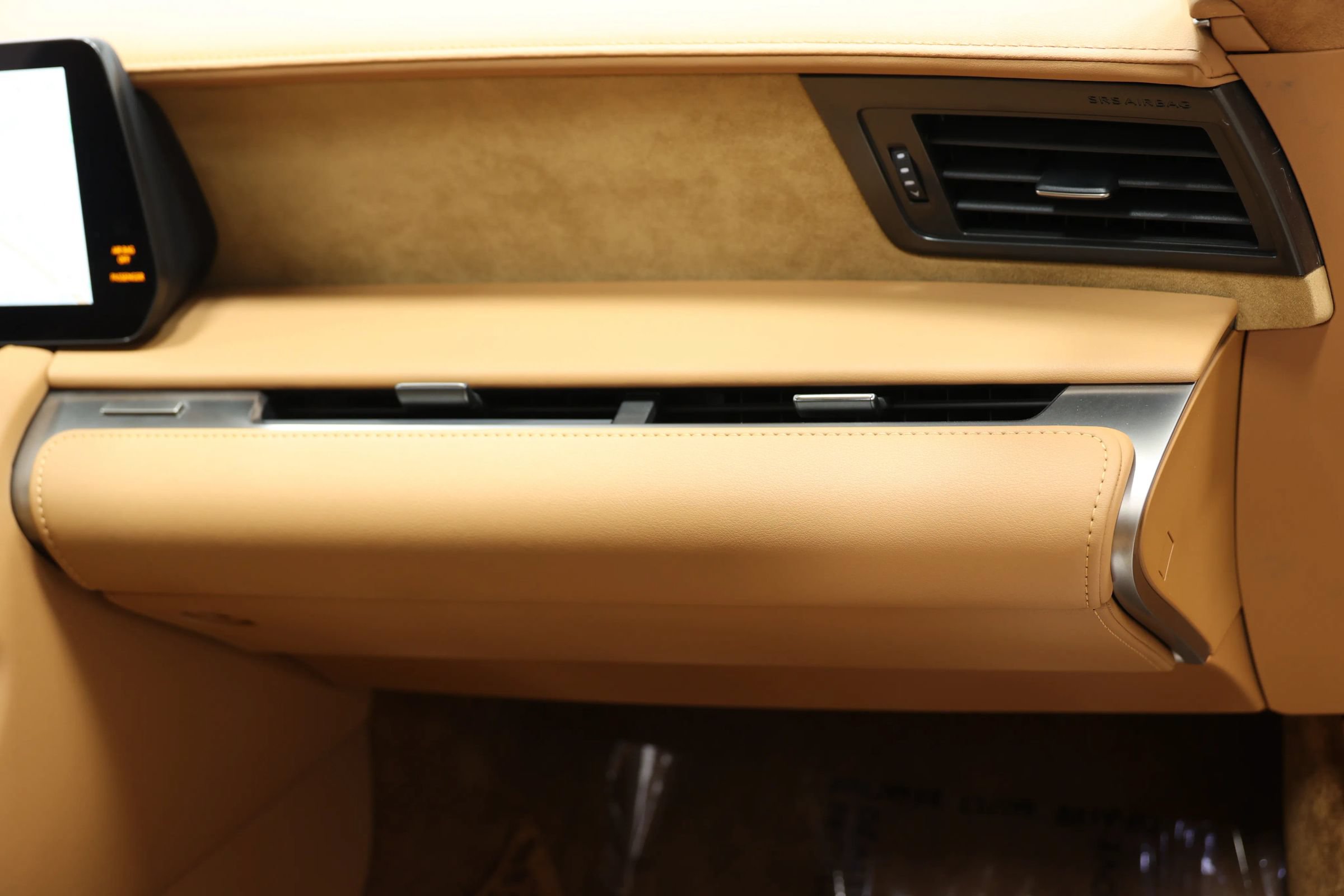 Used 2025 Lexus LC 500 Coupe w/ Touring Package RWD image 92