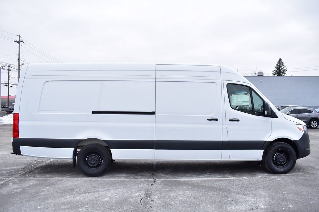 Certified 2025 Mercedes-Benz Sprinter 2500 image 6