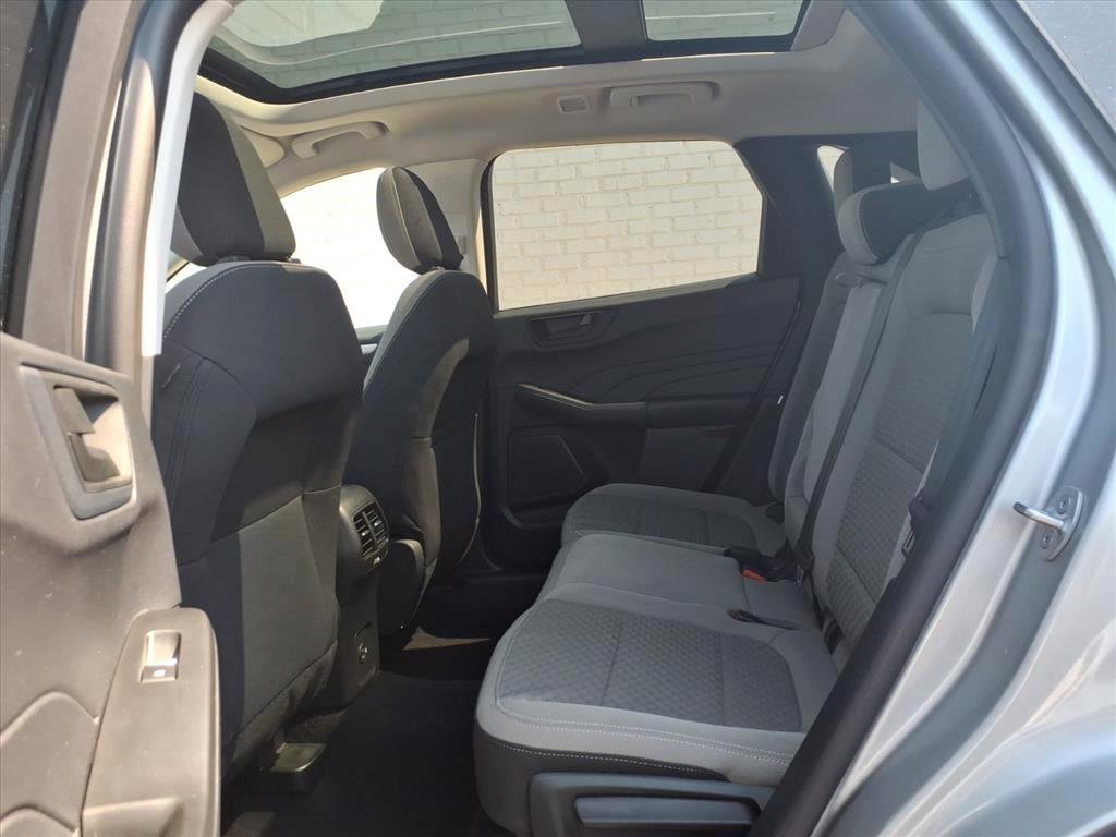 Used 2022 Ford Escape SE w/ Convenience Package image 13